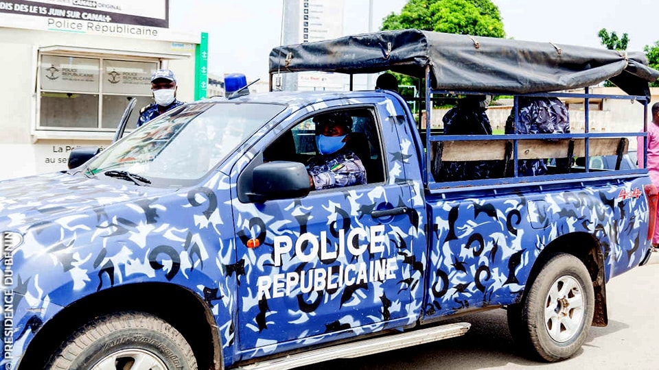 La police républicaine démantèle un réseau de braqueurs à Akouegbadja